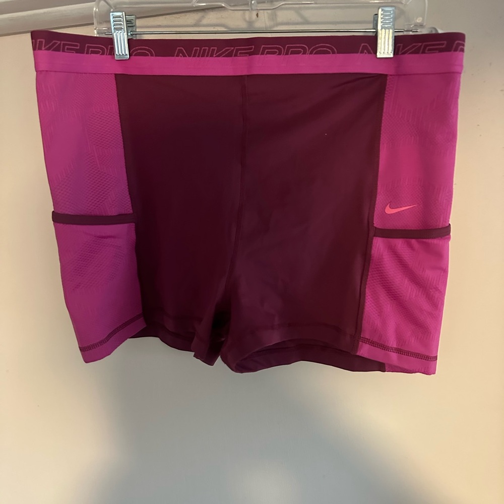 Nike Women's Athletic Bike Shorts in Pink and Maroon XXL